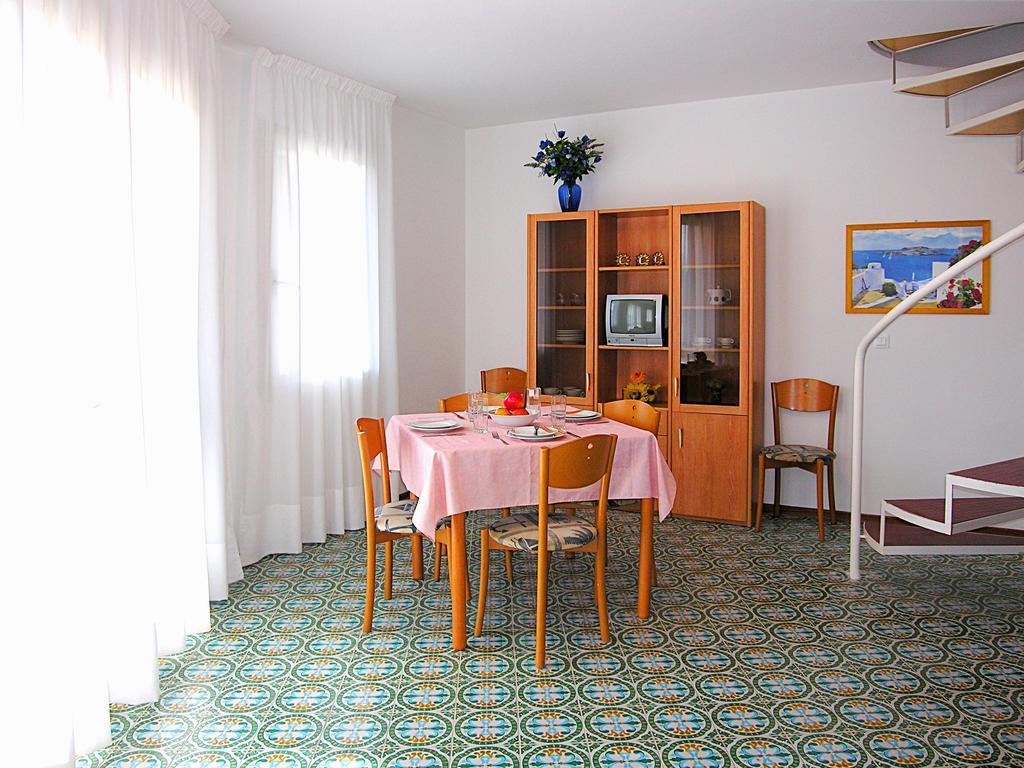 Appartamenti Villaggio San Siro 比比翁 外观 照片